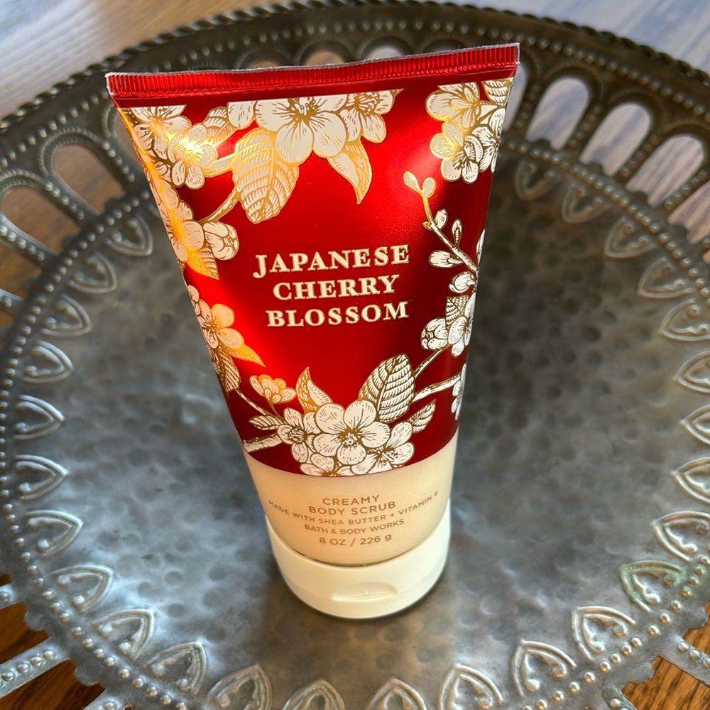 NEW! BATH & BODY WORKS Creamy Body Scrub JAPANESE CHERRY BLOSSOM Shea Butter - Picture 3 of 13